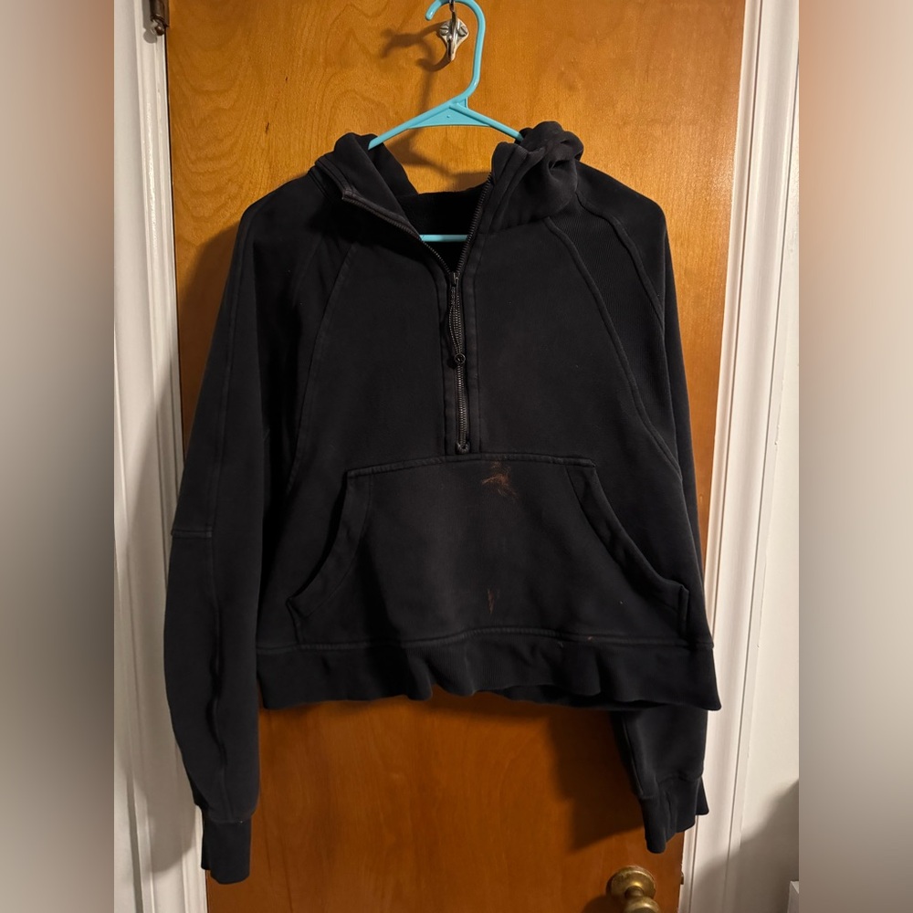Black lululemon scuba hoodie